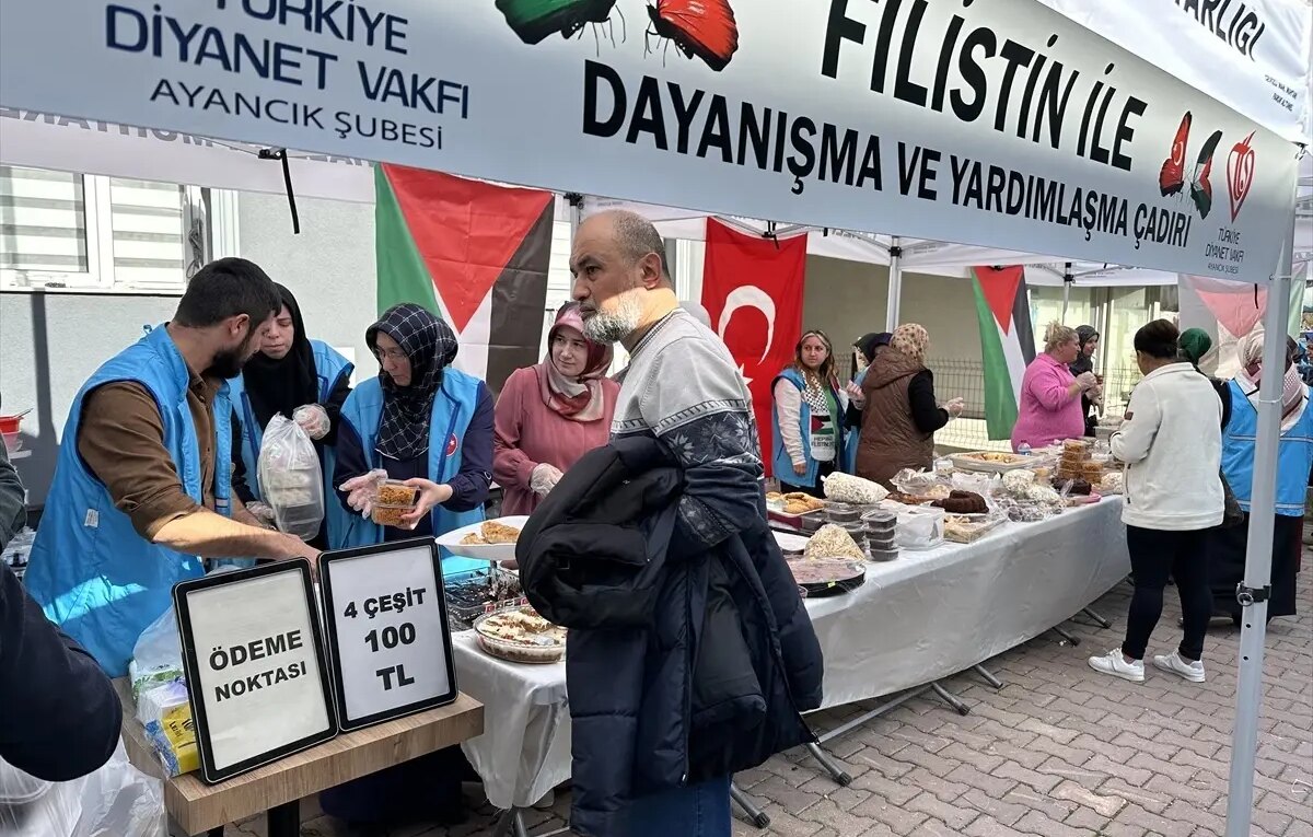 ayancikta filistine destek hayir carsisi acildi Ud4IrQMY.jpg