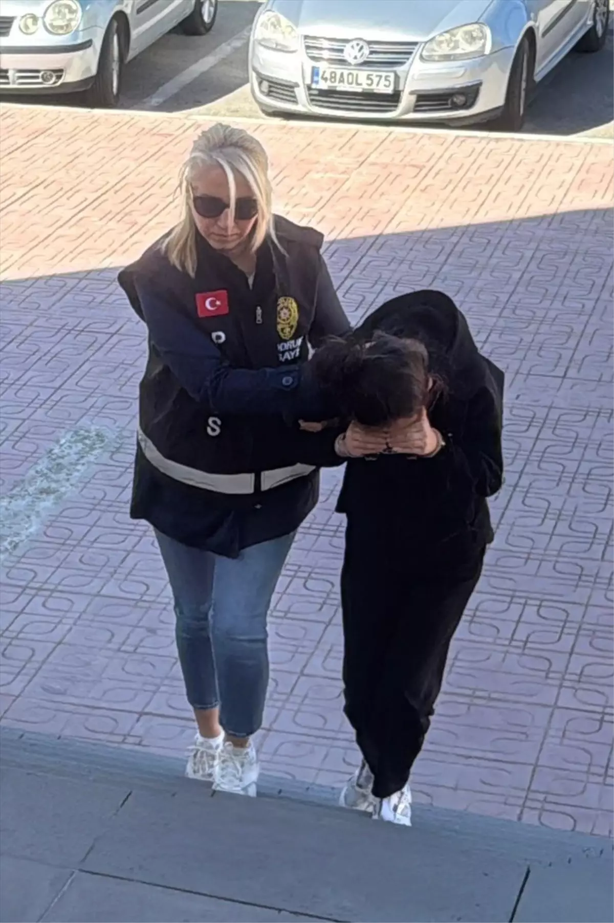 bodrumda bir bebek otel lojmaninda olu bulundu anne tutuklandi 6KGd4IJd.jpg