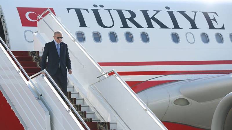 cumhurbaskani erdogandan uc gunluk resm ziyaret turu kuveyt katar ve ummana gidiyor K1TMGJEA.jpg