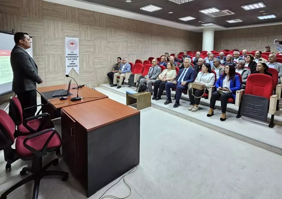 germencikte tarim sayimi toplantisi EO2Ki8i1.jpg