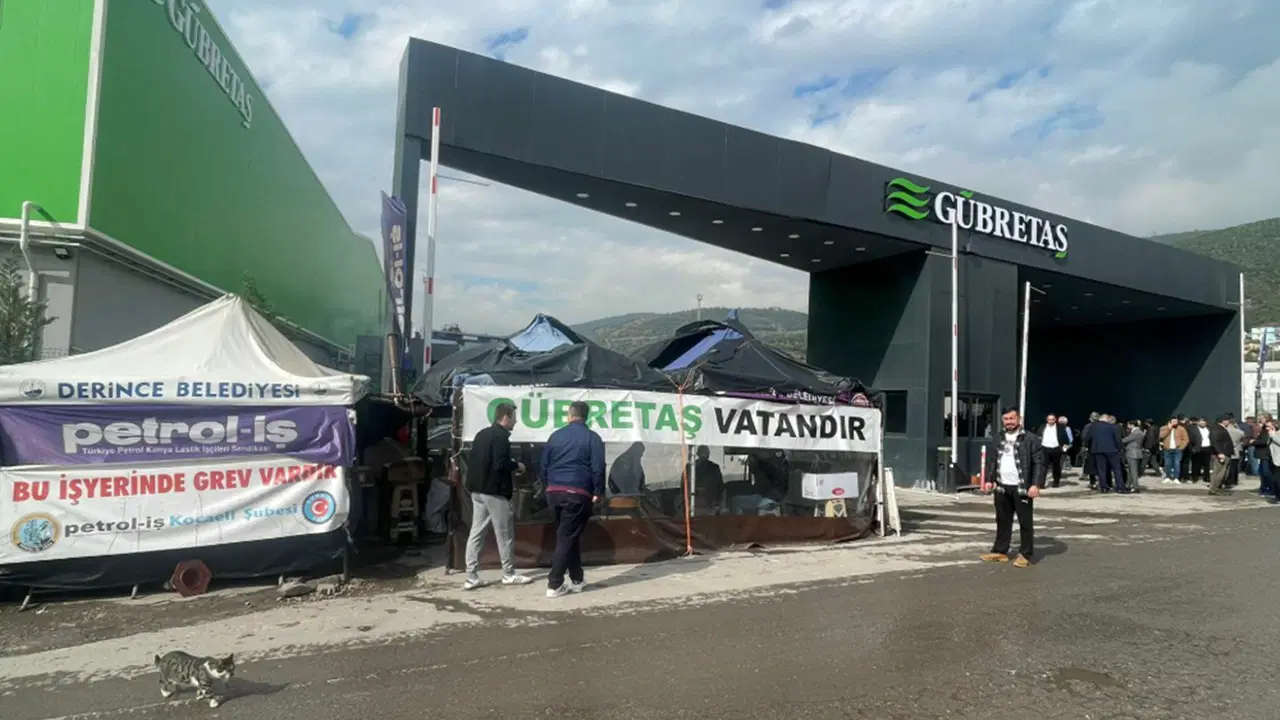 gubretas isleri 118 gundur grevde isciler gecinebilir bir hayat istiyoruz mucadelemizi sonuna kadar surdurmeye kararliyiz s7Nv7XcK.jpg