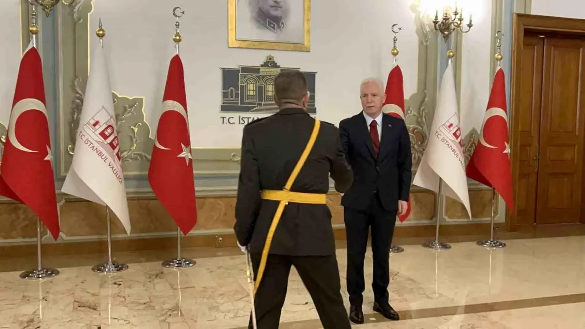 istanbulda cumhuriyet bayrami tebrik toreni Vb25WHdk.jpg