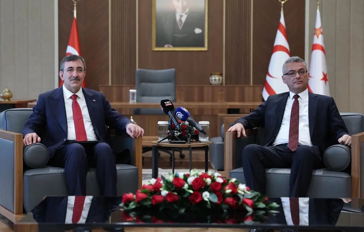 kktc cumhurbaskani erhurman ile gorusen cevdet yilmazdan net mesaj vTtyt6qH.jpg